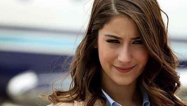 Tıp öğrencisi hayranı, Hazal Kaya'nın başına dert oldu!