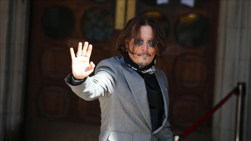 Ortopedi cerrahı: Johnny Depp'in parmağı Amber Heard'ün fırlattığı şişe yüzünden kopmadı