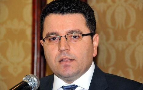 Başhekim istifa etti, Ak Parti'den aday olacak