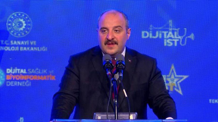 Bakan Varank: Sağlık çalışanlarımızın yaşam standartlarını yükseltecek adımlar attık