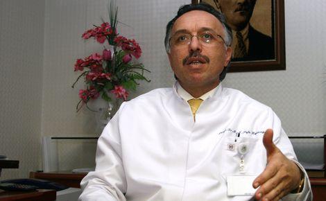 Eğitim hastanelerindeki akademik unvanlı doktorlar da 'Tam Gün düzenlemesi'ne dahil olmak istiyor