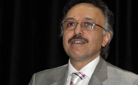 “Tıp fakülteleri öğrencilerine devlet ve eğitim hastaneleri katkı sağlayabilir”
