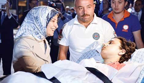 Sare Davutoğlu'nun portresi: Anne acısıyla doktor oldu