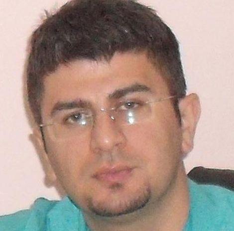 Doktora, hastane önünde otomobil çarptı, durumu ağır 