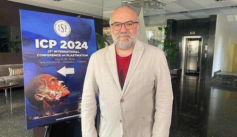 Kadavra dokularının bozulmamasını sağlayan plastinasyon yurt dışı maliyetlerini azaltıyor