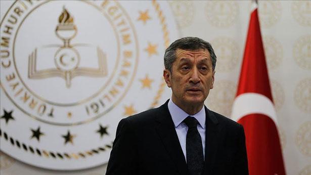 Bakan Selçuk: Tüm öğretmenlerimizin ve eğitim çalışanlarımızın aşı randevuları Sağlık Bakanlığı tarafından tanımlandı