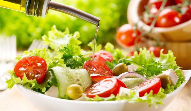 Vegan beslenme hangi hastalıklardan koruyor, hangilerinde risk yaratıyor?