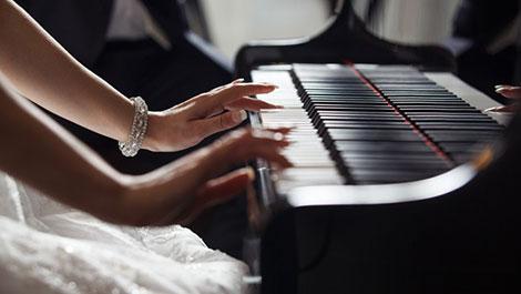 Ünlü doktorlar ameliyathanede hangi müziği dinliyor