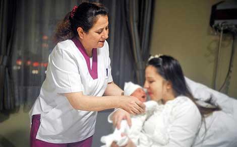 Anneler bir, ebeler dokuz doğurur