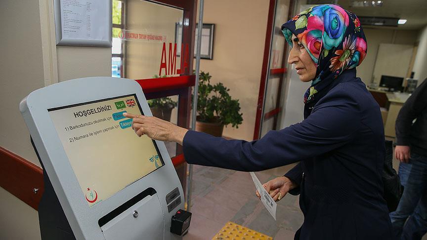Hastalarla karşı karşıya getiriyor: Hekimlere 'memnuniyet anketi' baskısı