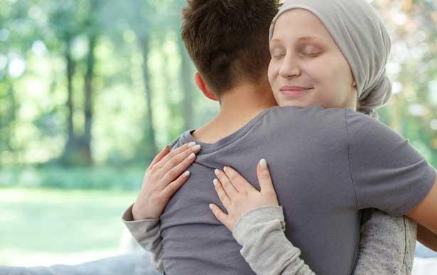 'Kanser hastalarında doktor ve hemşirelerinin ilgisindeki azalma, motivasyon kırıyor'