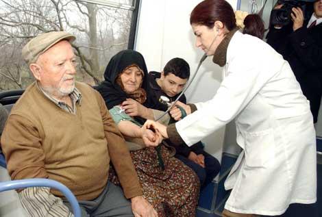 Hekimler, özlük haklarında "ilanla" düzenleme istedi