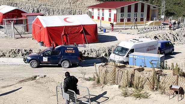 Yeryüzü doktorları Suriye'de: 2 klinik, 18 bin 872 mülteciye muayene