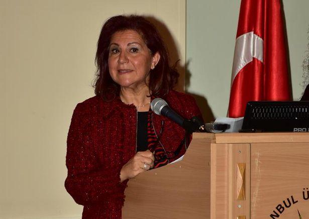 Cerrahpaşalı profesöre uluslararası platformda 'onkolojide kadın lider' ödülü 