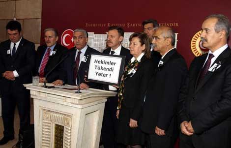 Sağlıkçı vekillerden kınama