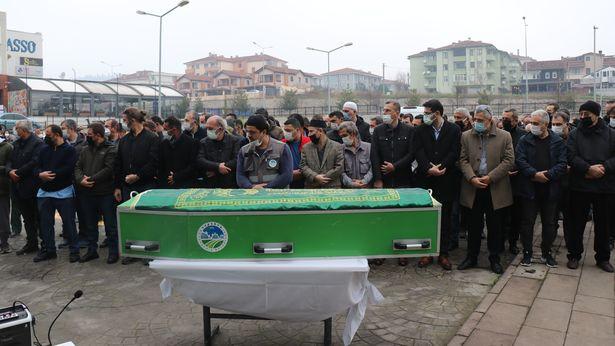 Sakarya'da koronavirüse yakalanan diş hekimi hayatını kaybetti