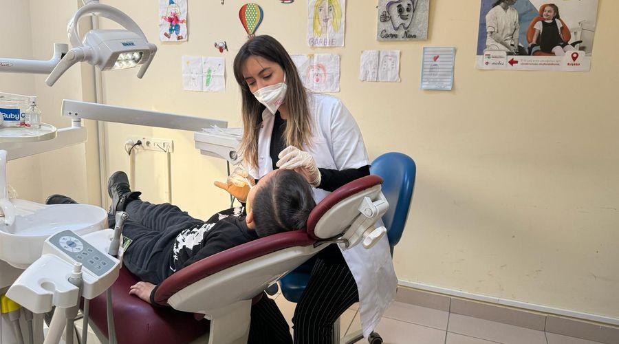 Kırşehir'de Aile Diş Hekimliği uygulamasıyla çocuklara koruyucu tedaviler uygulanıyor