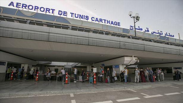 Tunus’ta ilk Omicron vakası: Türkiye’den seyahat eden yolcuda tespit edildi
