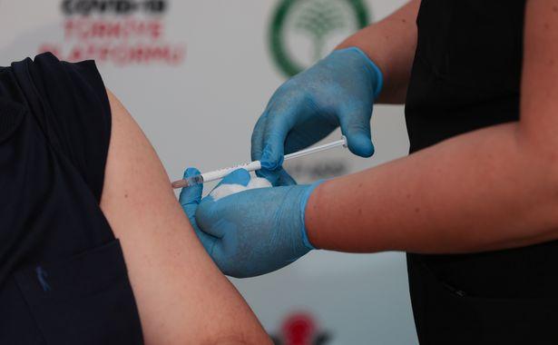 VLP temelli yerli Kovid-19 aşısının Faz-2 çalışmaları gönüllülerle devam ediyor