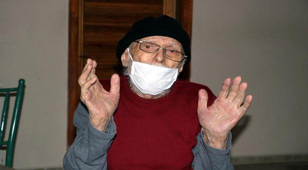 93 yaşında koronavirüsü yendi, horon oynayarak taburcu oldu