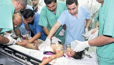 Gazze'de doktorsuzluktan tedavi yerine el ayak kesiyorlar