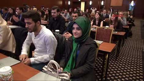 Sağlık Bakanı Müezzinoğlu, tıp fakültesi öğrencilerini dinledi