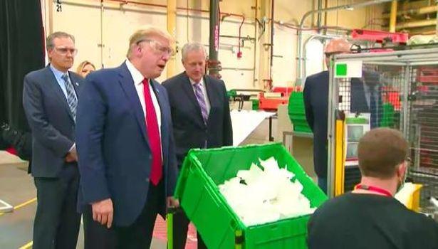 Trump’tan maske üretim tesisine 'maskesiz' ziyaret