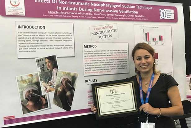 Ebru hemşire, yenidoğanda ağrısız aspirasyon için geliştirdiği teknikle ABD'den ödül aldı