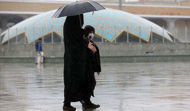 İranlı yetkili açıkladı: Tahran'ın yüzde 40'ı koronavirüse yakalanabilir