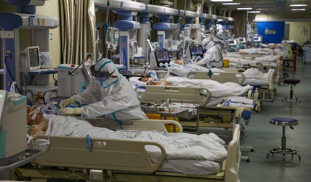 İsveç'teki hastaneden doktorlara 'yaşlı Kovid-19 hastalarını yoğun bakıma almayın' talimatı