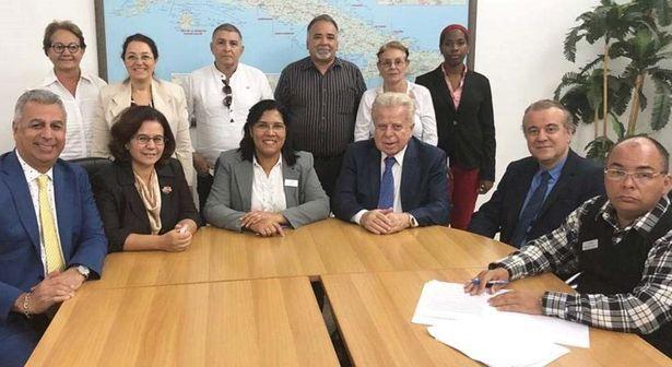 Kübalı doktorlar İstanbul'da görev yapmaya hazırlanıyor: 'Sağlık turizmine katkı sağlayacak'