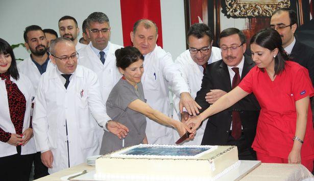 Turgut Özal Tıp Merkezi 202 kök hücre ve kemik iliği nakli ile rekora imza attı 