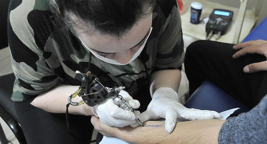Güney Kore'de araştırmacılar sağlık değerlerini izleyen e-dövme geliştiriyor