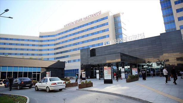 Mersin'de hasta yakını sağlık çalışanı ve güvenlik görevlisine saldırdı