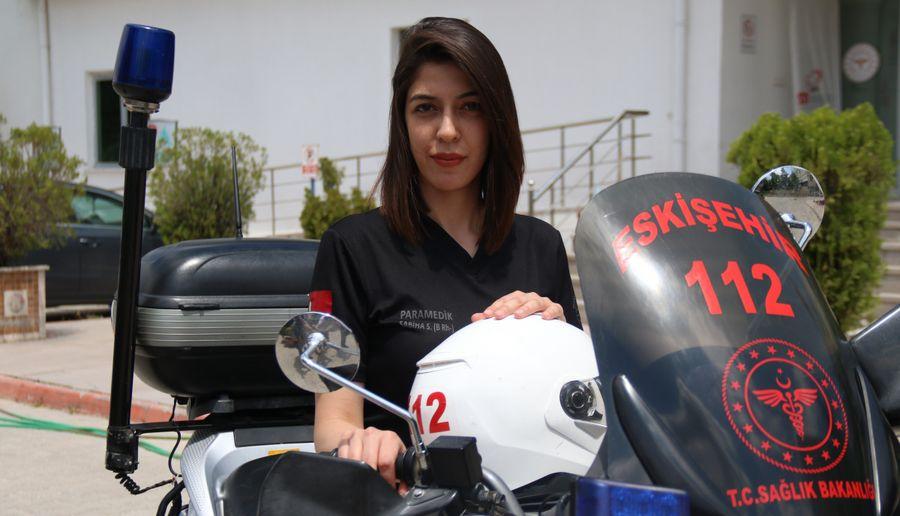 112'nin tek motosikletli kadın ATT'si 4 yıldır görevinin başında