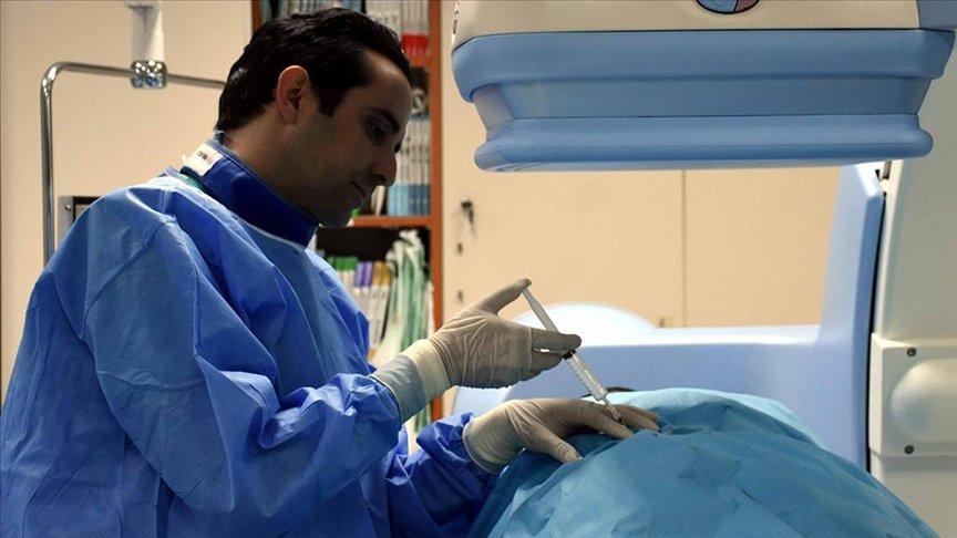 KKÜ Tıp Fakültesi Hastanesinde ozonla ameliyatsız bel fıtığı tedavisi