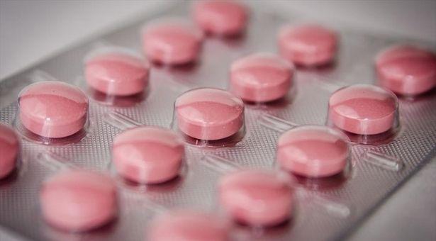 AB ilaç düzenleyicisi, Pfizer'in Kovid-19 ilacını değerlendirmeye aldı