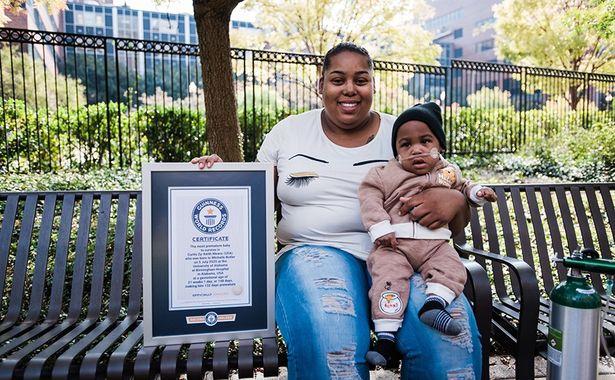 Dünyanın en erken doğan prematüre bebeği, Guinness Rekorlar Kitabına girdi