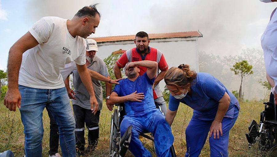 Bakan Koca'dan Balıklı Rum Hastanesi'ndeki yangınla ilgili açıklama