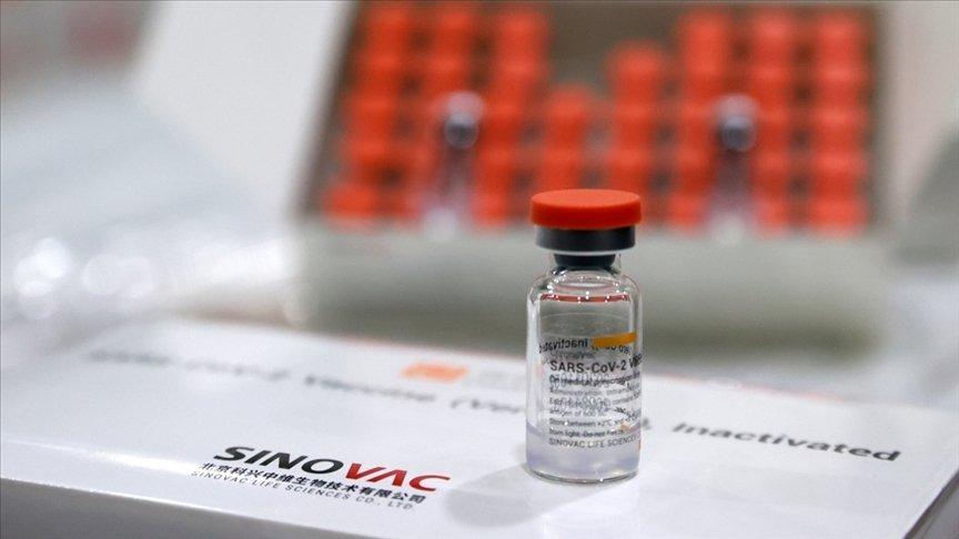 Çin, solunum yoluyla alınan yeni COVID aşısının Sinovac'tan daha etkili olduğunu açıkladı