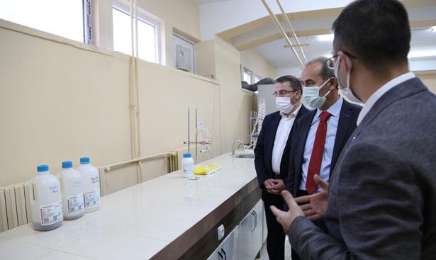 Sivas Cumhuriyet Üniversitesi'nde, bor temelli kanser ilacı araştırması