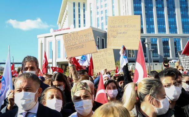 Türk Sağlık-Sen: Doktorlara yapılan zam tüm sağlık çalışanlarını kapsasın