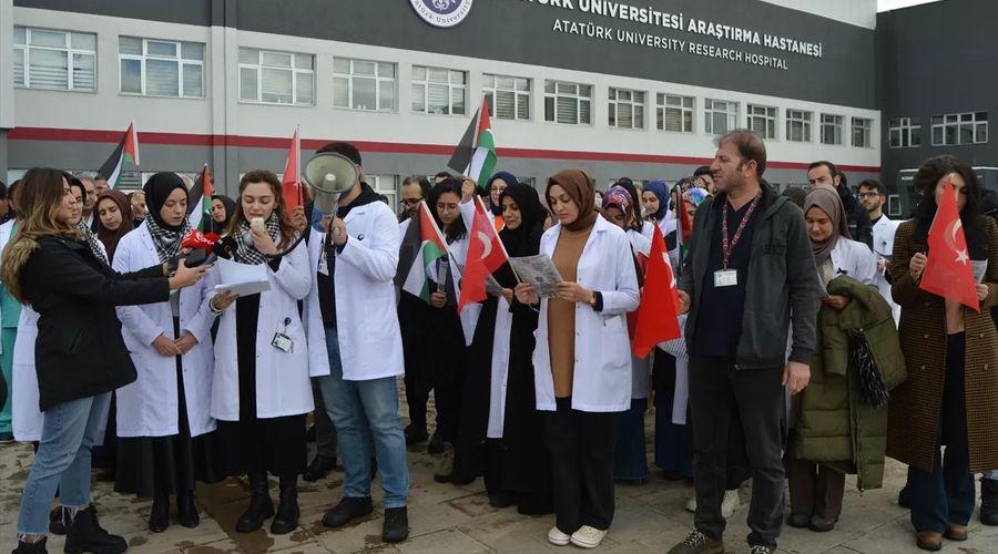 Erzurum'da sağlık çalışanları İsrail'in Gazze'ye yönelik saldırılarını kınadı