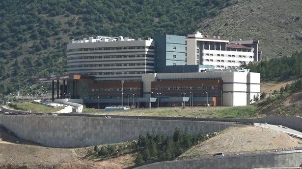 Gümüşhane'ye yeni devlet hastanesi: 2012 yapım... 2015 tamamlandı...2018 hala hizmete açılamadı 