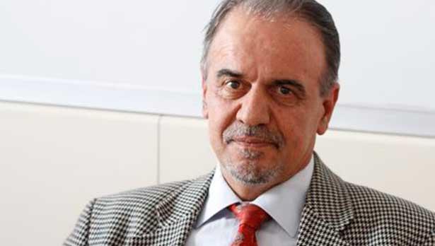 Prof. Dr. Ceyhan'dan Sağlık Bakanı'na tepki: Virüsün yayılımını önleyecek bir engel koymuyoruz