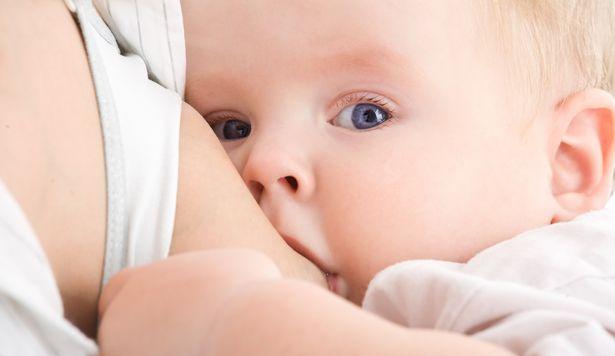 Aile hekimleri uyardı: Bebek doğar doğmaz emzirilmelidir