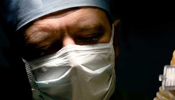 KBB Uzmanından Cevap: Neden Yüz Plastik Cerrahisi Ameliyatlarını Yapıyorum?
