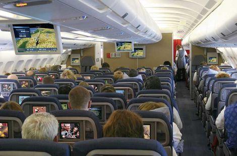 Uçakta cam kenarında oturmak grip riskini azaltıyor